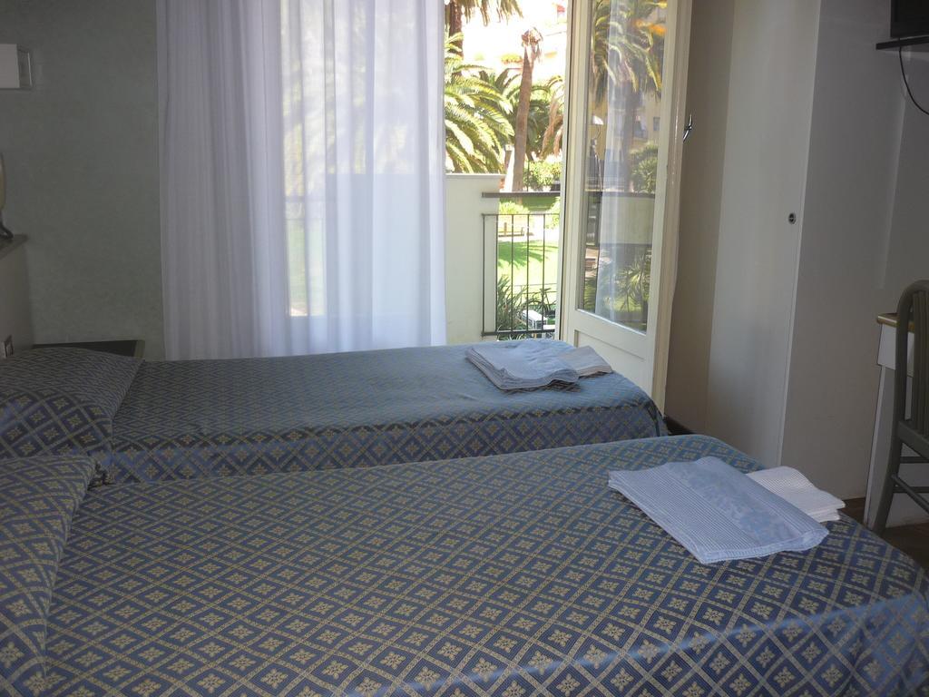 Hotel Europa Arma di Taggia Luaran gambar