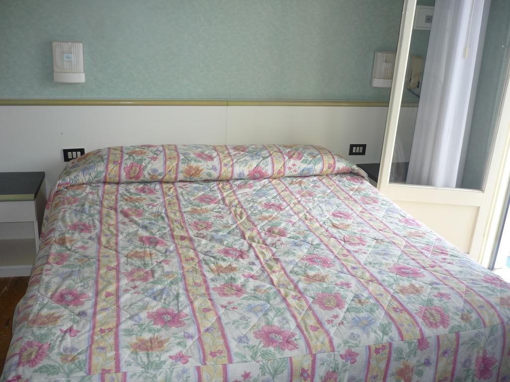 Hotel Europa Arma di Taggia Luaran gambar